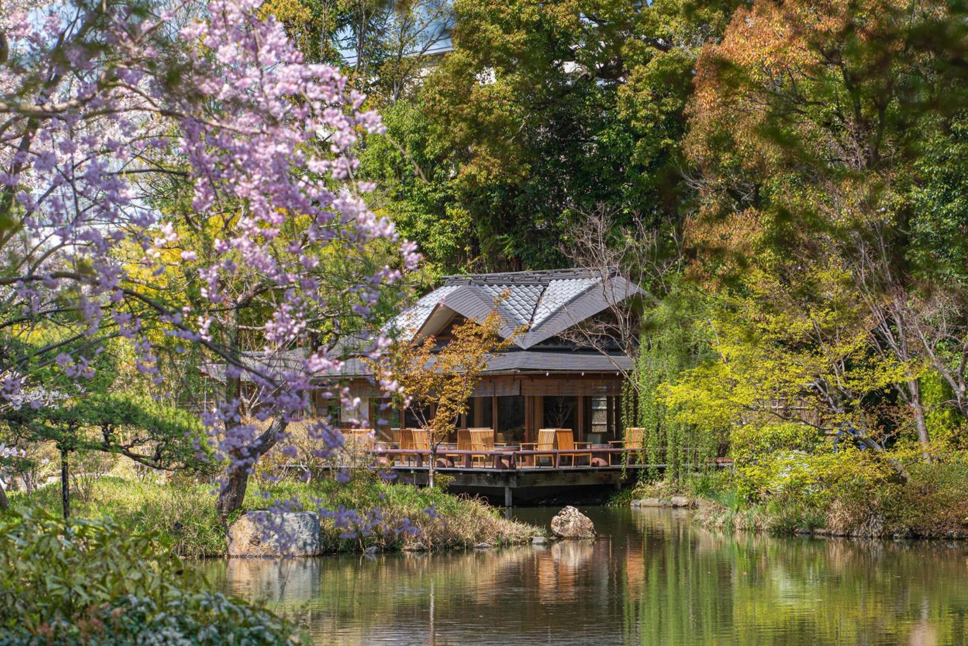 Four Seasons Hotel Kyoto Exterior photo